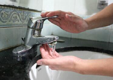 �ܾW(w��ng)�B����ˮϵ�y(t��ng)���Ј��ϵă�(y��u)��