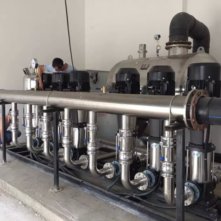 ��һ������ˮ�O(sh��)������܊�ˑ�(zh��n)ʿ����������ˮ