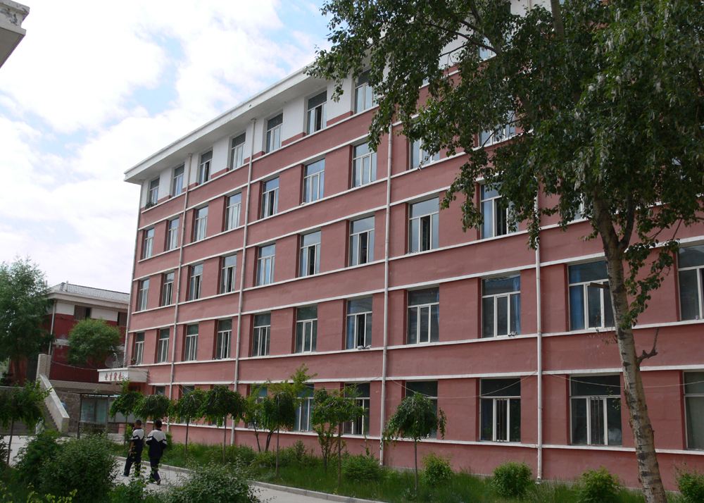 �WУ������ˮ�O(sh��)����ͼ����c