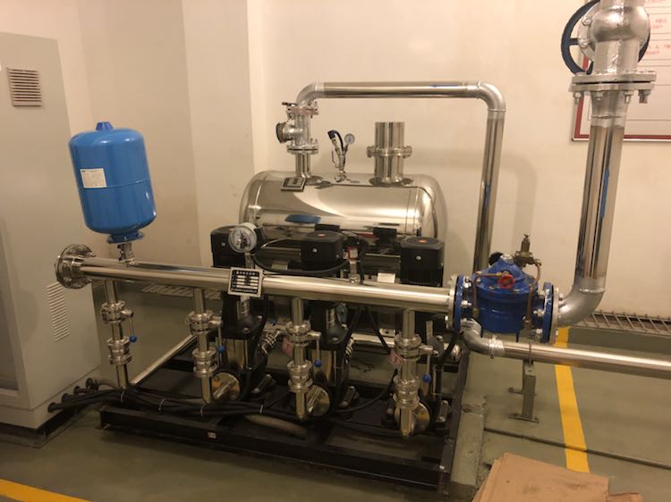 8��23���ö��ğoؓ��׃�l��ˮϵ�y(t��ng)